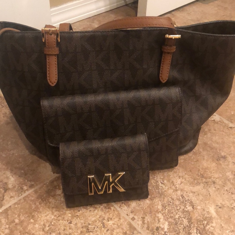 Purse and wallet MK